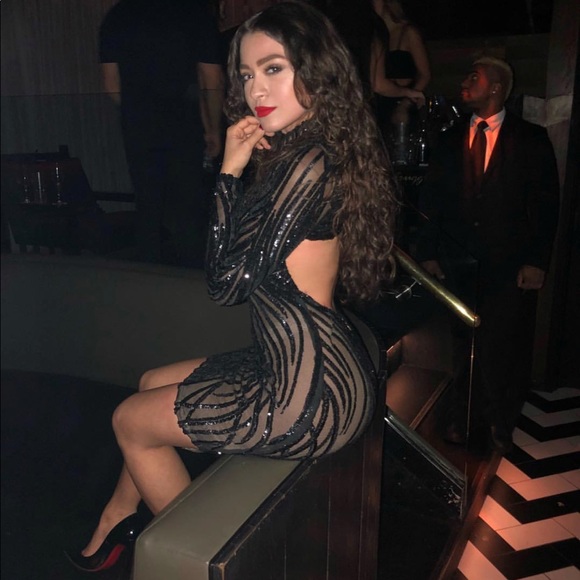 Meet your Posher, Christina - Picture 4 of 5